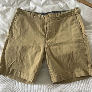 Used J.crew Factory 9” Flex Chino Gramercy Short in Golden Mushroom